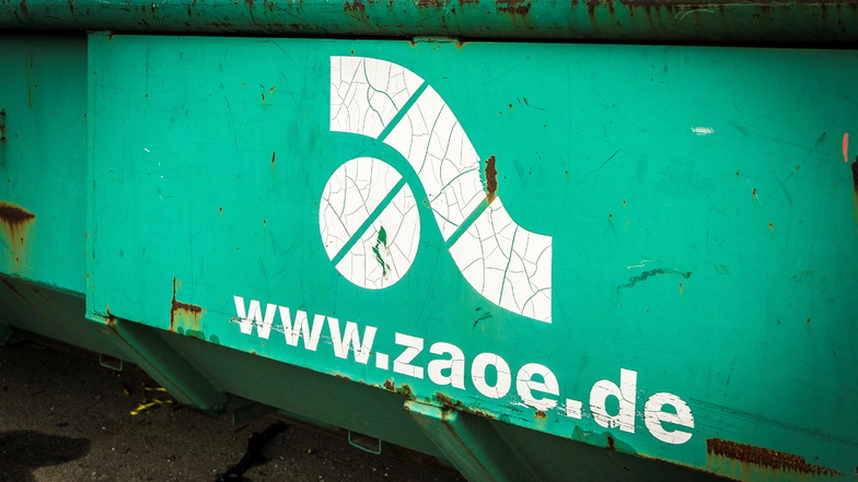 Der Zweckverband Abfallwirtschaft holt am 12. und 27. Januar an zahlreichen Stellen in Radebeul die Tannen und Fichten des Weihnachtsfests wieder ab.