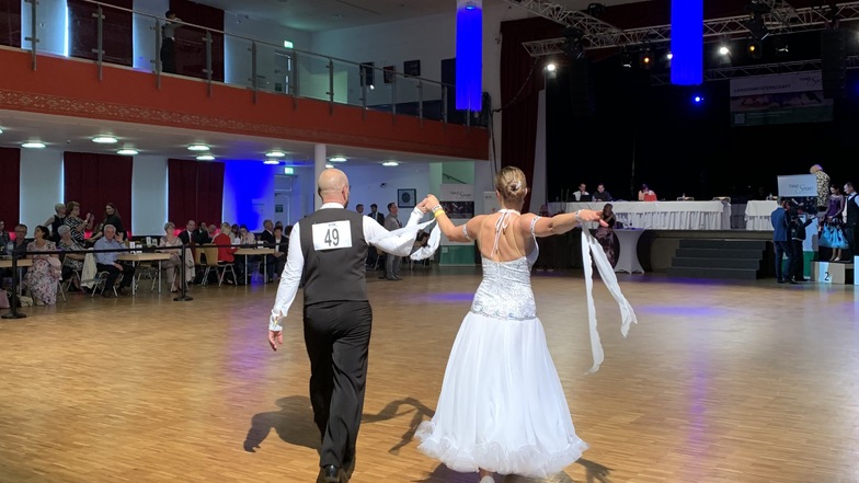 Schon als Kind tanzten Ronny Jeschke und Juliane Wittig, beide 1980 geboren. Beide hörten später auf. Bis Juliane Wittig wieder einen Tanzpartner suchte.