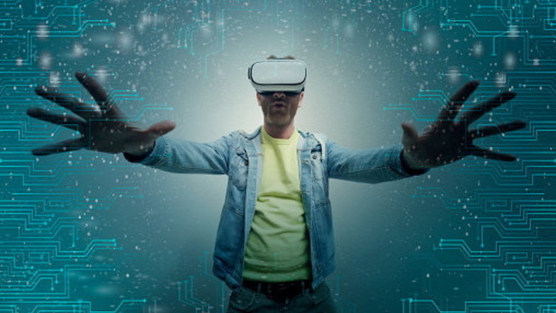 Virtual Reality ist nur eine Seite der neuen Datenwelt. Künstliche Intelligenz eine andere, die für die Wirtschaft noch wichtiger ist.