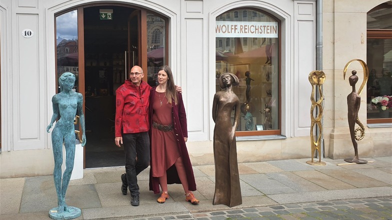 Thomas Reichstein und Doreen Wolff haben eine Galerie an einer Topadresse und stellen dort ihre mannshohen Skulpturen aus.