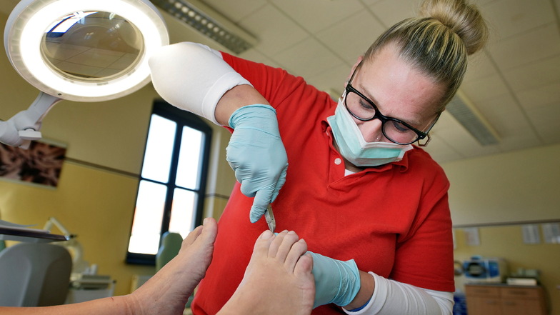 Die Ausbildung im Bereich Podologie, der medizinischen Fußpflege, wird von Heimerer seit vielen Jahren angeboten.