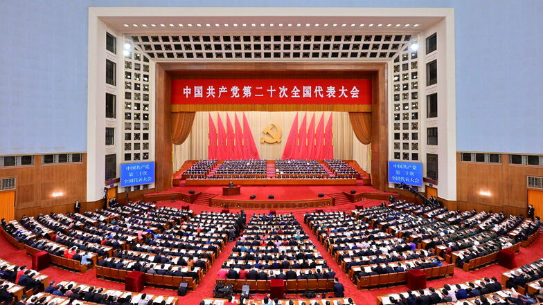 Parteikongress in China: Xi Jinping warnt vor "gefährlichen Stürmen"
