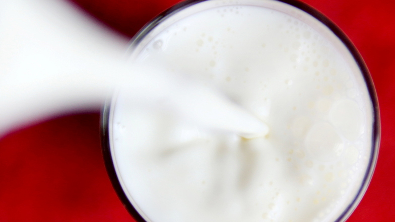 Milch wird deutlich teurer: Aldi erhöht Preise