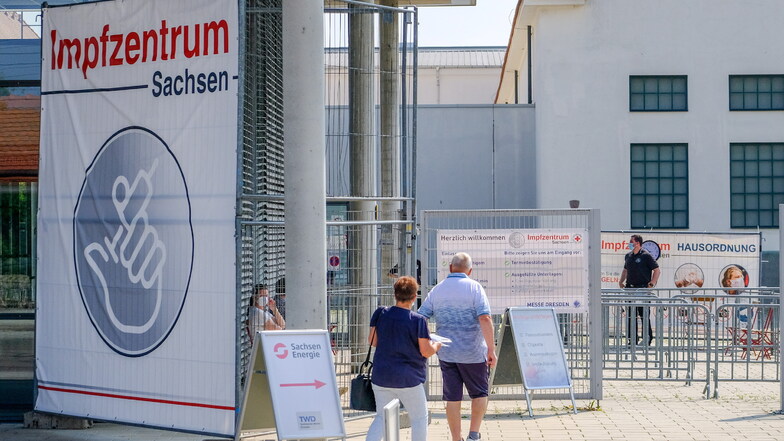 Das Impfzentrum auf dem Gelände der Messe Dresden im Juni 2021.