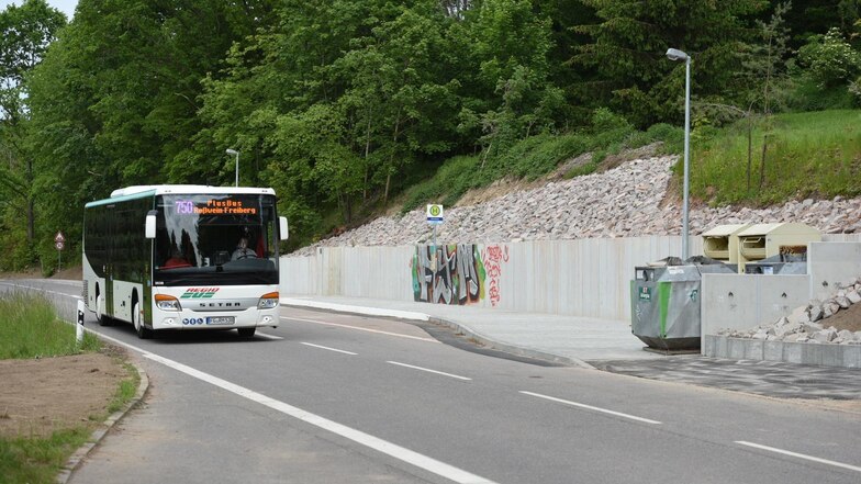 Auf der S34 haben Kraftfahrer zwischen Döbeln und Roßwein wieder freie Fahrt.