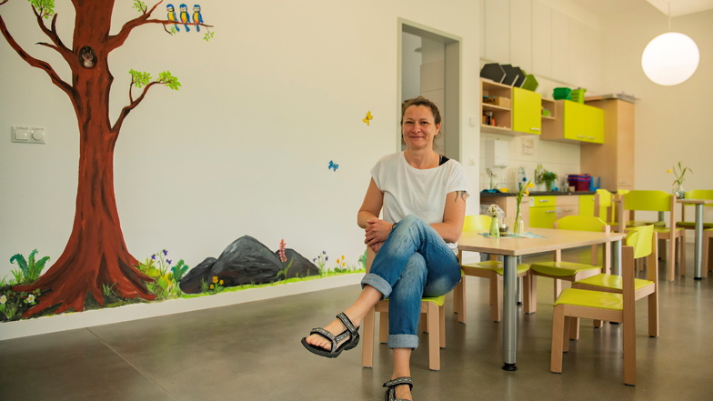 Kita-Leiterin Kathrin Zumpe im neuen Kinderrestaurant der Priestewitzer Kita Kunterbunt.