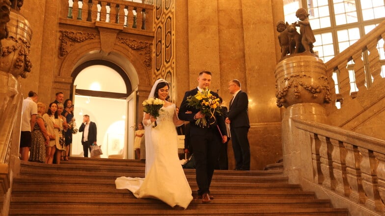 Nach 30 Jahren wieder möglich: Heiraten im Dresdner Rathaus