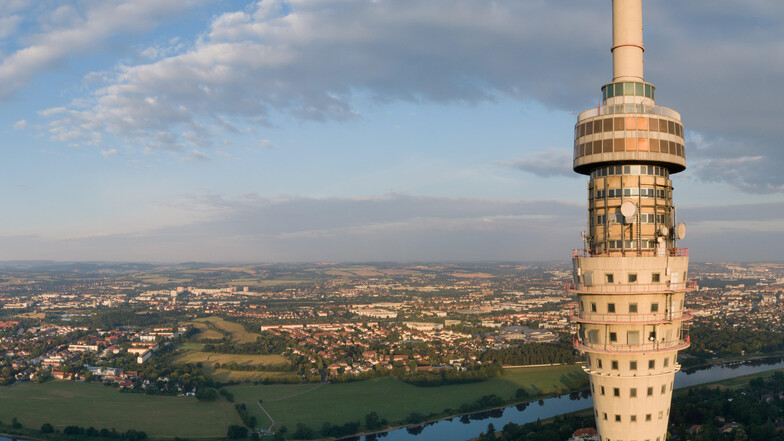 Der Dresdner Fernsehturm ist seit 1991 für die Öffentlichkeit nicht mehr zugänglich. Das soll sich schnellstmöglich ändern.