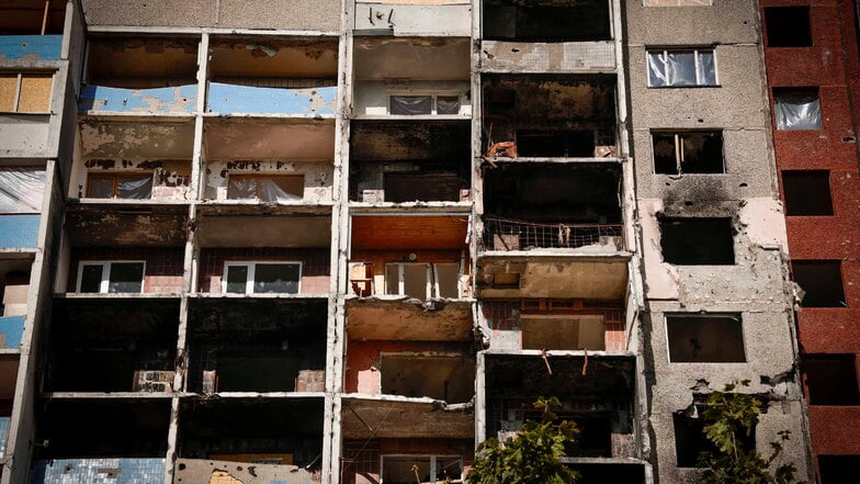 Ein Wohnblock im Stadtteil Hatne, der von einer russischen Zyklonrakete getroffen wurde.