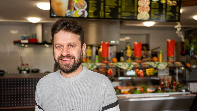 Mohamad Badr Eddin Haboush in seiner neuen „Pizzeria Maria“ in der Görlitzer Südstadt: Er würde gern noch weitere Geschäfte eröffnen.
