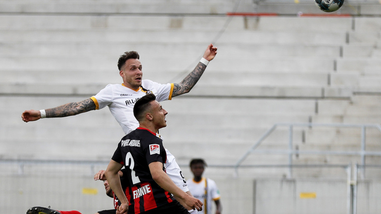 Mit einem entschlossenen Kopfball erzielte Patrick Schmidt das 2:2 in Wiesbaden und brachte Dynamo mit diesem Tor kurz vor der Halbzeitpause zurück ins Spiel.