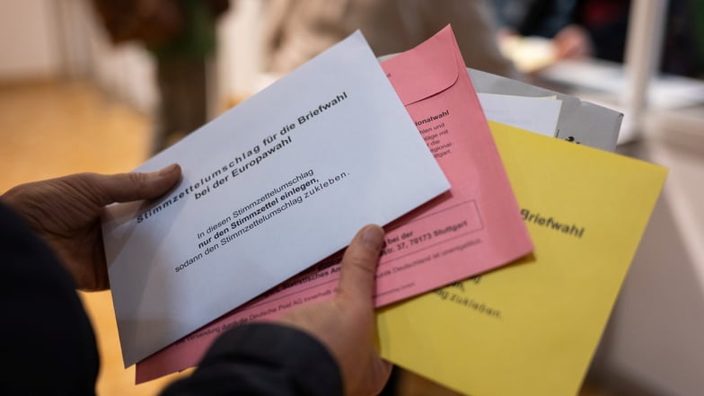 Falsche Stimmzettel und wartende Wähler: Panne bereits vor der Stadtratswahl in Dresden