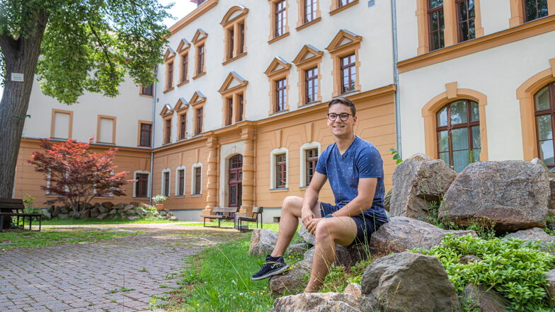 Sebastian Horn hat es geschafft: Mit einem Notendurchschnitt von 1,0 ist er bester Abiturient dieses Jahres am Nieskyer Friedrich-Schleiermacher-Gymnasium.