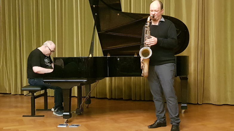 Andreas Böttcher am Klavier, Michał Skulski am Saxophon.