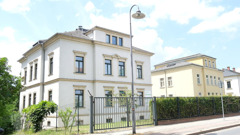 Die Villa an der Dresdner Straße gibt es heute noch: So sieht das ehemalige Quartier der Stasi in Meißen jetzt aus.