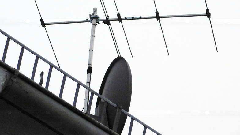 Riesige Antennen und Satellitenschüsseln sind und bleiben durch den Welterbe-Park in Bad Muskau die Ausnahme. Auch, wenn ab Juli ein neues Telekommunikationsgesetz in Kraft tritt, welches den Bürgern die Wahlfreiheit bei Anbietern und Versorgungsart für T
