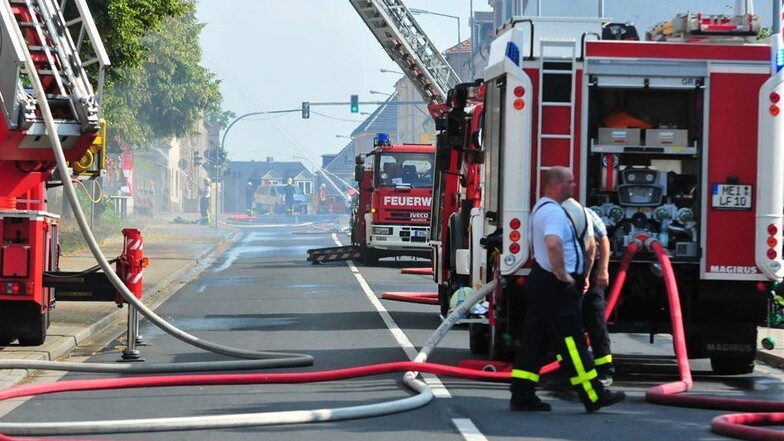 45 Feuerwehrleute waren am Nachmittag im Einsatz.