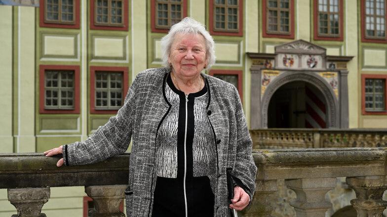 Brigitte Mumme kam 1945 als Kriegsflüchtling auf den Weesenstein. Seit fünfzig Jahren wohnt sie dort in der schönsten Wohnung des Schlosses.