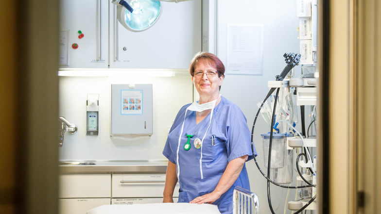 Anfang Juni hatte Birgit Knoll 45-jähriges Dienstjubiläum als Kinderkrankenschwester am Dresdner Uniklinikum. In der endoskopischen Abteilung hat sie viel erlebt und kann gar nicht genug an die Umsicht junger Mütter und Väter appellieren.