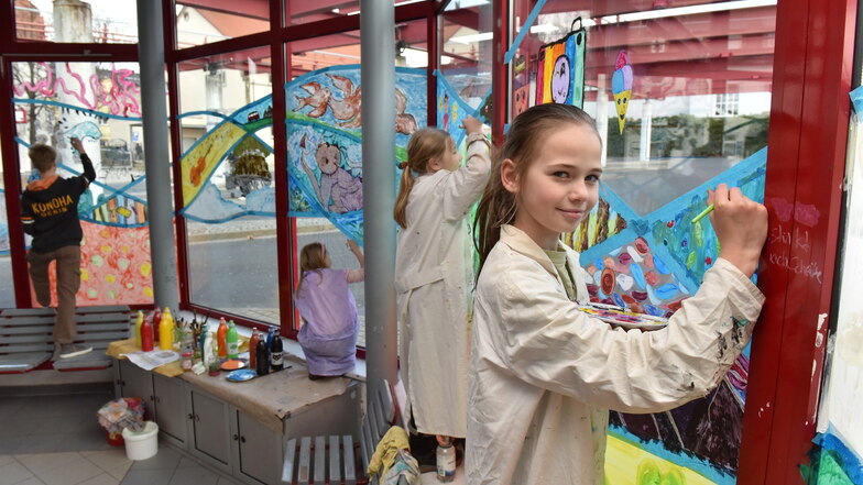 Dippoldiswalder Kinder malen den Busbahnhof-Ärger zu