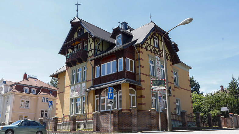 In der Villa Daheim an der Ecke August-Bebel-Straße/  Goethestraße in Löbau praktiziert jetzt eine Ärztin für Kinder- und Jugendpsychiatrie.