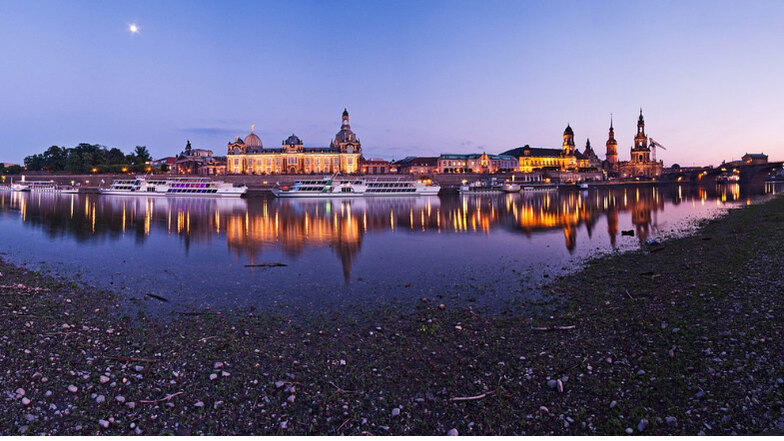 Schön, aber zu wenig Wasser: Die Elbe in Dresden ist schon jetzt im Sommer immer wieder ziemlich leer. Das könnte sich weiter verschärfen. Foto: pixabay.com