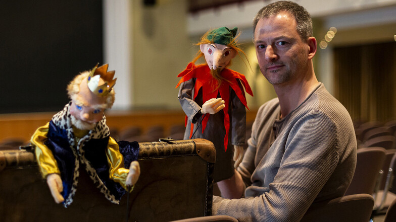 Der Dresdner Puppenspieler Marco Vollmann organisiert das Puppenspielfest im Stadtkulturhauses Freital mit.