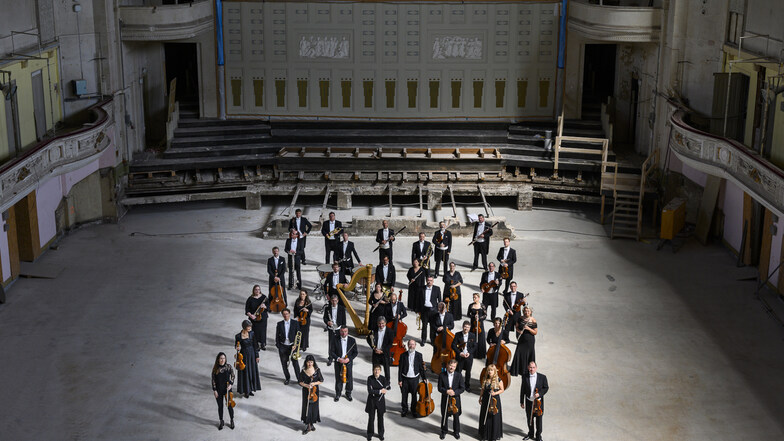 Die Neue Lausitzer Philharmonie wird bald nicht nur im Theater zu hören sein, sondern überall im Landkreis.