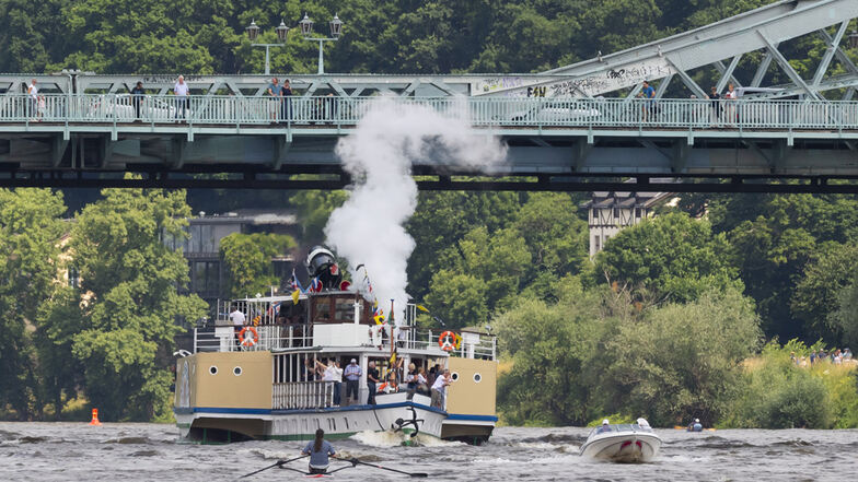 Nach dem Regen in Tschechien heißt es für die Dresdner Dampfschifffahrt wieder: Leinen los!