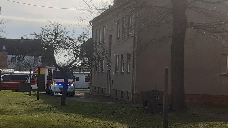 Alarm in Großraschütz: Hier fuhr am Freitag ein Großaufgebot der Feuerwehr vor.