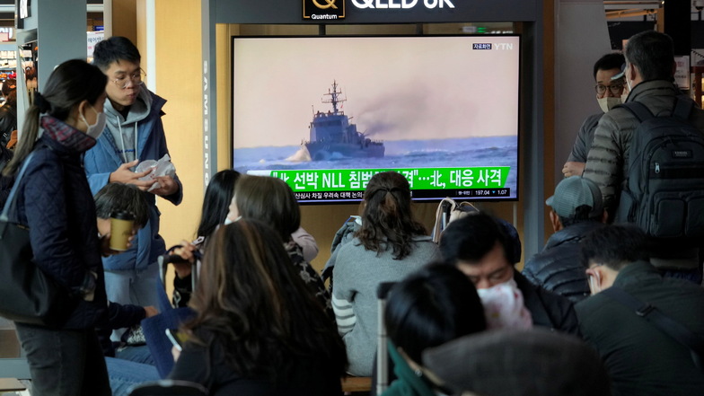 Süd- und Nordkorea geben Warnschüsse an umstrittener Seegrenze ab
