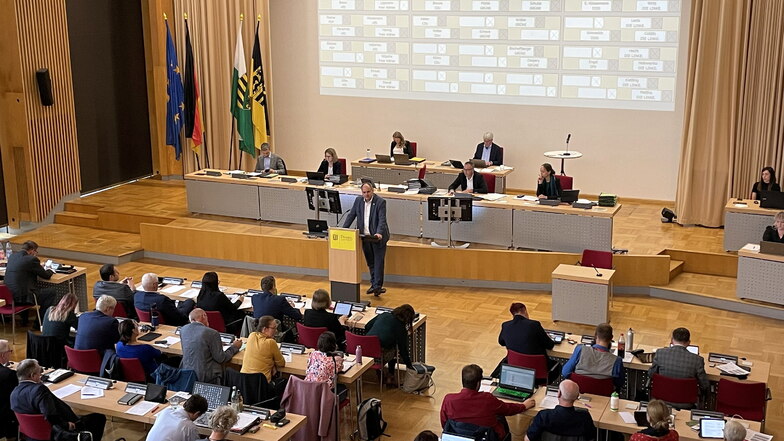 Dresdner Stadtrat: Sondersitzung für zusätzlichen achten Bürgermeisterposten
