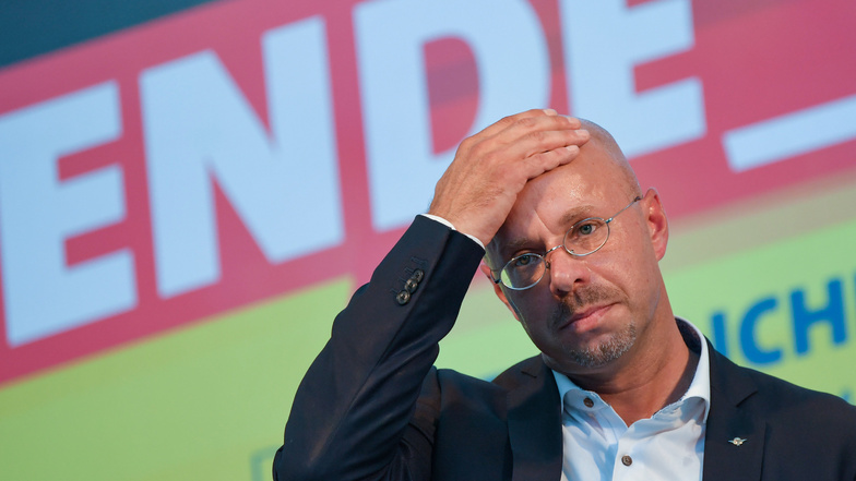 Kann Andreas Kalbitz, trotz annullierter AfD-Parteimitgliedschaft, Fraktionsvorsitzender im Landtag bleiben?