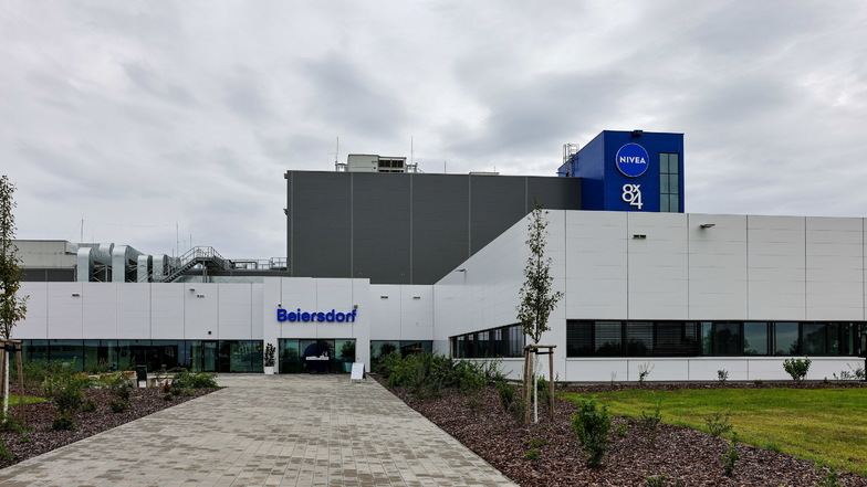 Beiersdorf eröffnet neues Werk für Kosmetikprodukte in Leipzig