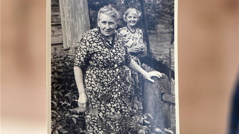 Alte Fotos, die vom  Leben der Vorbesitzer (Familie Lange ) erzählt, existieren noch.