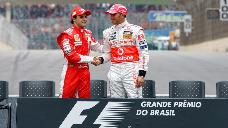Im Finale von Brasilien fehlte Felipe Massa nur ein Punkt auf Weltmeister Lewis Hamilton im McLaren.
