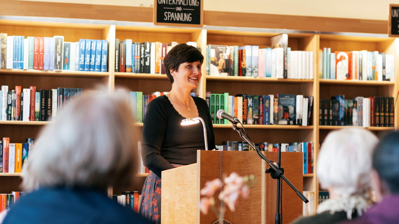 Erfolgsautorin Anne Stern war im Mai zur Lesung in der Tharandter Buchhandlung Findus.
