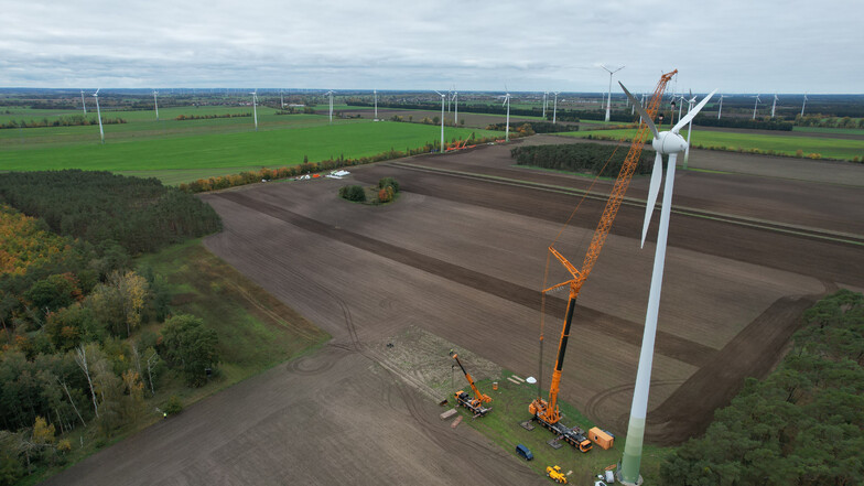 Dresdner Unternehmen baut eine der größten deutschen Windkraft-Anlagen