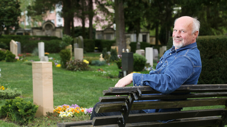 Der Trinitatisfriedhof ist für den ehemaligen Pfarrer einer der schönsten Plätze in Riesa.