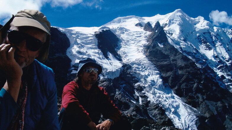 Lutz Protze (l.) und der Dresdner Hanno Arnold vor der Besteigung des Mera Peak im Jahr 2004.