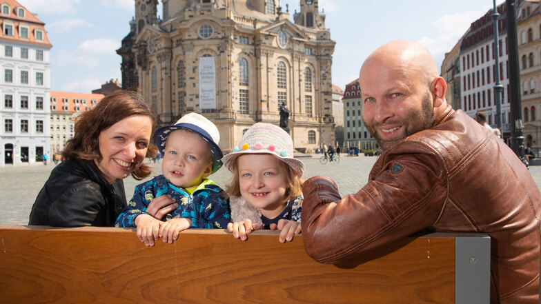 Petra und Libor Swoboda genossen mit ihren Kindern die Sonne.
