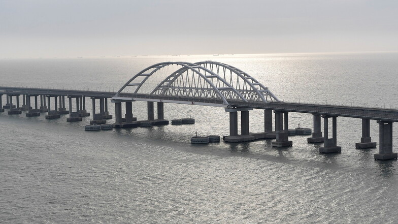 Die Krim-Brücke gilt mit 19 Kilometern Länge als längstes Bauwerk Europas.