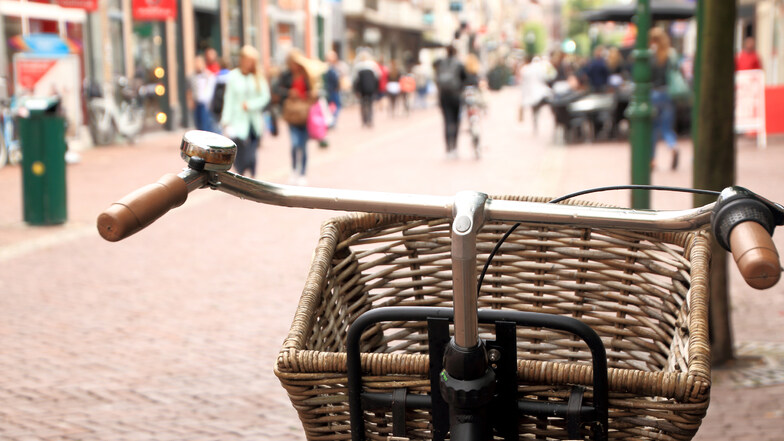 Nutzung des Fahrrads als Roller in der Fußgängerzone: Ist das erlaubt?