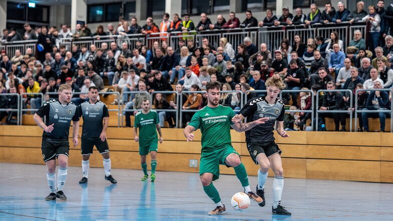 Vor vollen Zuschauerrängen nahm der Regiocup 2023 in der Stadtsporthalle Döbeln einen spannenden Verlauf.