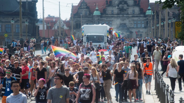 Staugefahr am Samstag: Bis zu 10.000 Menschen beim CSD in Dresden erwartet