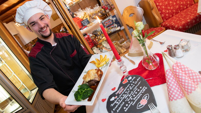 Hier darf die Liebe durch den Magen gehen: Die Großenhainer Gaststätte Kupferberg hat sich selbstverständlich auf den Valentinstag eingestellt. Fabian Herget präsentiert, was Liebende erwartet.