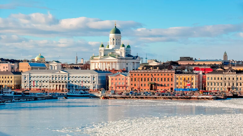 Helsinki mit Kathedrale.