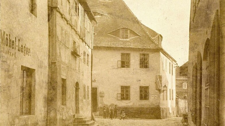 Dieses historische Foto vom Seminargebäude in der Mönchsgasse 7 stammt aus dem Jahr 1892. Aufgenommen hat es damals der Fotograf Curt Herbrig.