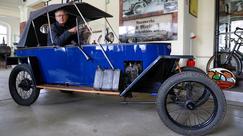 Ingo Herbst aus Jonsdorf hat ein Fahrzeug der Marke "Peter & Moritz" aus den 1920er Jahren wiederaufgebaut. Das ist einmalig auf der Welt. Zu sehen ist das gute Stück im Großschöner Motorrad- und Technikmuseum.