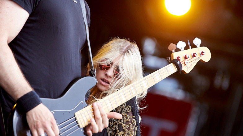 Die US-amerikanische Band The Pretty Reckless um Schauspielerin und Sängerin Taylor Momsen wird die Deutschland-Konzerte von AC/DC eröffnen.
